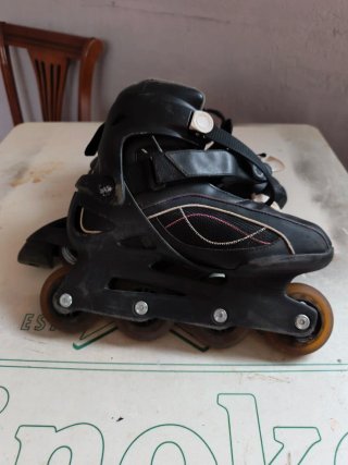 Patines en línea negros