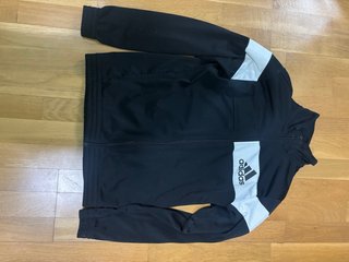 Chaqueta Adidas Negra y Blanca