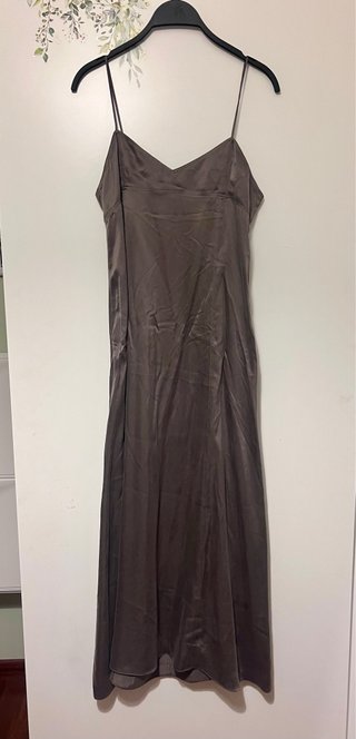 Vestido lencero Zara Home marrón