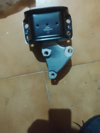 Soporte de motor para vehículos PSA