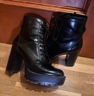 Botines de tacón negros con plataforma