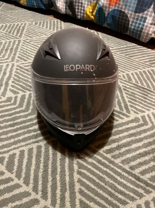 Casco de moto Integral Leopard precio negociable