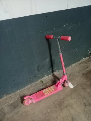 Patinete Hello Kitty Rosa