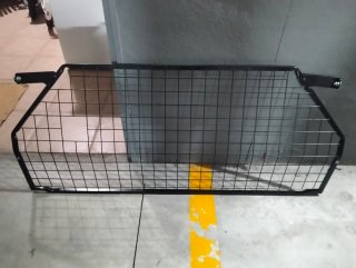 Rejilla Separadora de Hierro Peugeot parner 2014