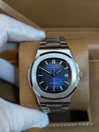 Reloj Seiko Mod Nautilus Azul Marino y Plateado