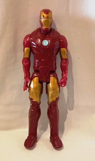 Figura Iron Man Marvel Titan Hero Series