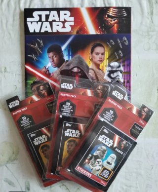 Álbum Star Wars Topps + 30 Sobres de Cromos