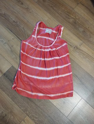 Camiseta de tirantes roja