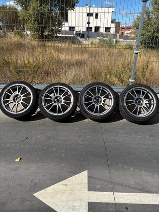 4 Llantas OZ Racing Ultraleggera 18x8
