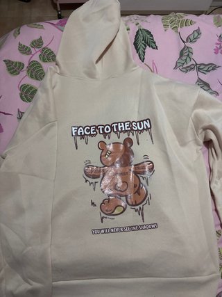 Sudadera Beige con Estampado SHEIN