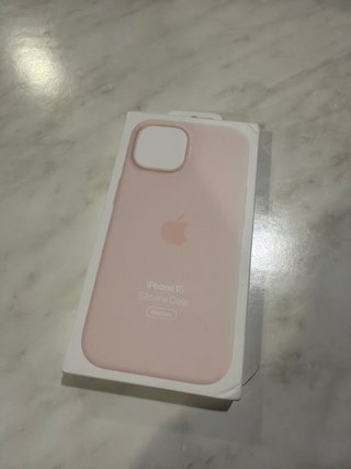 Cover in silicone per iPhone 15 rosa