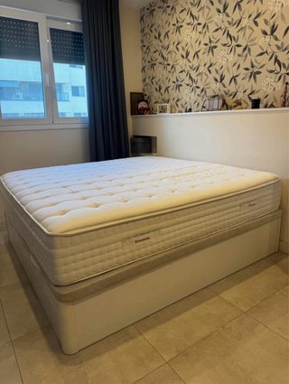 Cama Essenzia 2x1.80m (Colchón y Canapé)