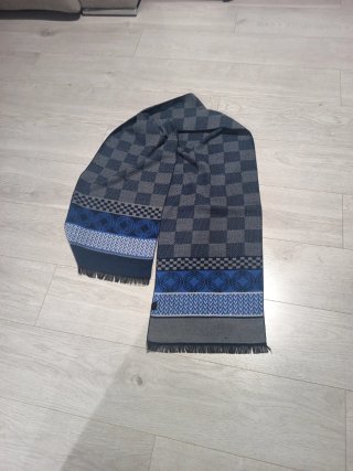 Bufanda con Estampado Geométrico