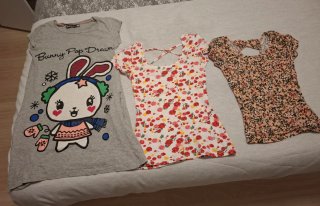 Lote 3 prendas: 2 camisetas y camisón XS/S