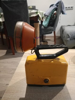 Foco de mano portátil