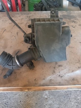Caudalímetro y caja de filtro BMW 318i E46