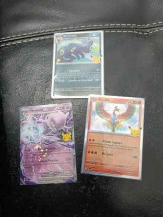 3 Cartas Pokémon: Umbreon, Mewtwo EX y Ho-Oh