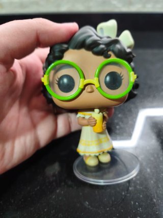 Funko Pop Mirabel Madrigal (Encanto)