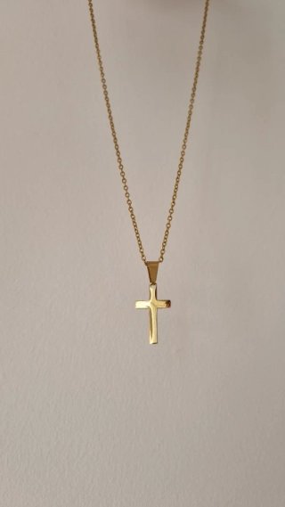 Collar con Cruz Bañado en Oro