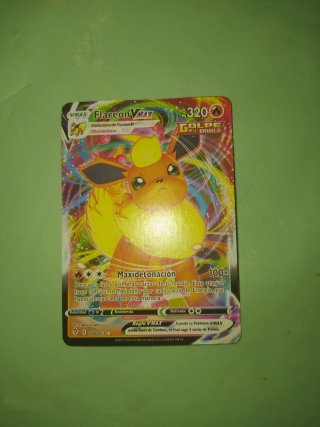 Carta Pokémon Flareon VMAX 018/203