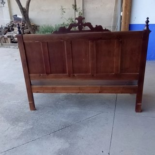 Banca de madera clásica