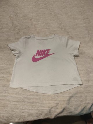 Camiseta Nike Blanca niña 7/8 años.