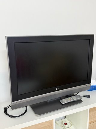 TV LG 32LC2DB