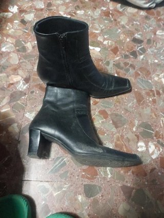 Botines de piel Negros