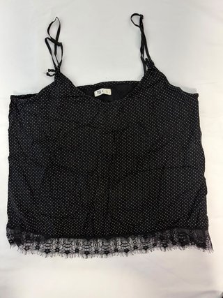 Top Negro de Lunares con Encaje