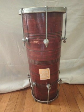 Tambor de Madera con Tensores Metálicos
