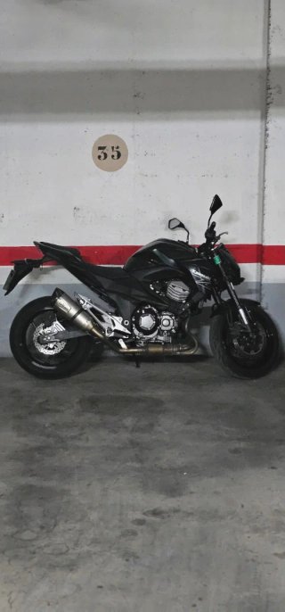 Kawasaki Z800 Negra