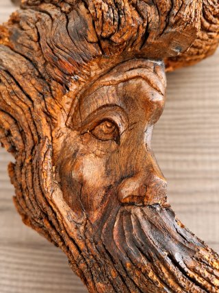 Figura madera natural