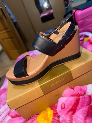 Sandalias de cuña Gioseppo