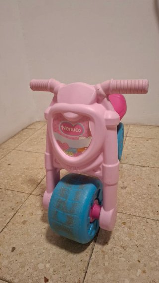 Correpasillos Moto Nenuco Rosa