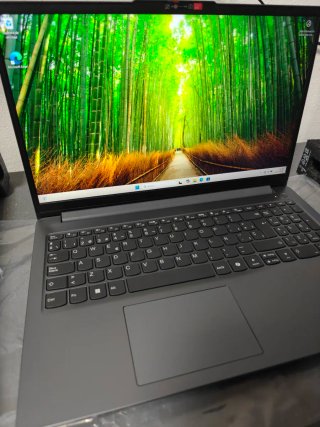 Portátil Lenovo LOQ 15IAX9E i7 16GB 512GB RTX 4050