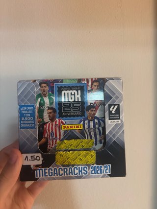 Caja Megacracks 2026/27 Panini