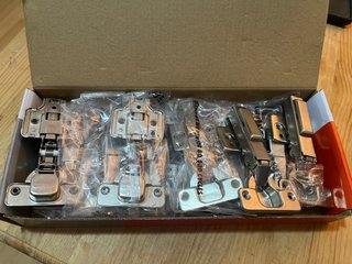Set de 10 Bisagras rectas para Puertas de Cocina
