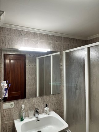Espejo de baño rectangular con luz