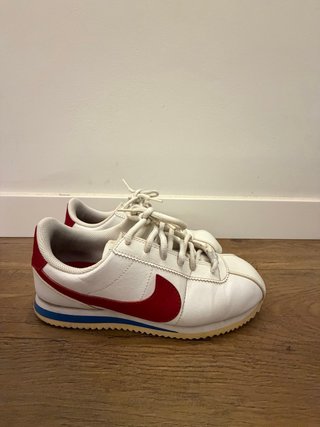 Zapatillas Nike Cortez Blancas y Rojas