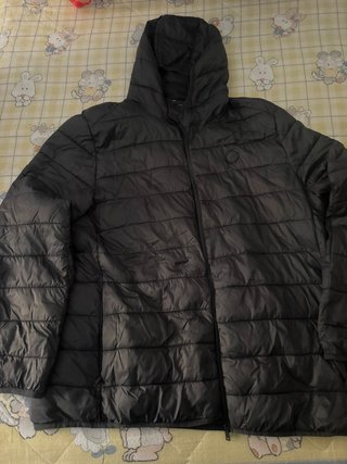 Chaquetón ligero de Álvaro Moreno en color gris