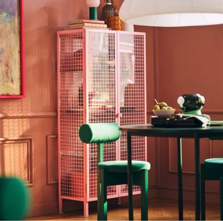 OPORTUNIDAD 100€ Vitrina IKEA PS 2026 Rosa