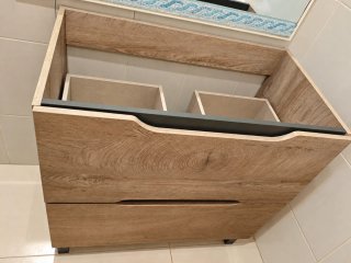Mueble de baño de madera