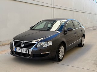 Volkswagen Passat 2007 automatico pegatina B
