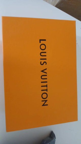 Caja Louis Vuitton