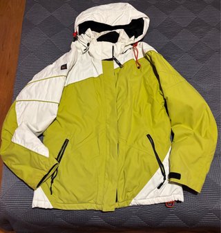 Cazadora de Montaña Mujer Verde y Blanca