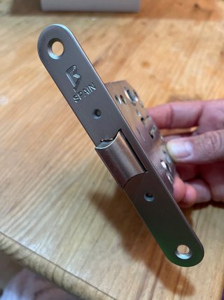 Cerradura de puerta de paso