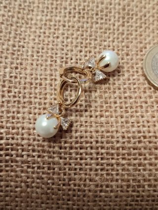 Pendientes Aros con Lazo y Perlas de fantasía.