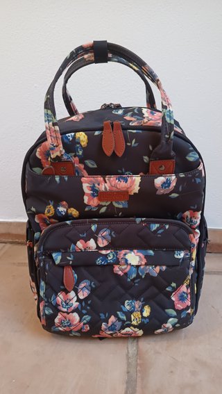 Mochila pañalera con cambiador Lubardy