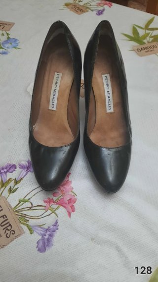 Zapatos de tacón Pedro Miralles negros