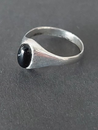 Anillo de Plata 925 con Piedra Negra